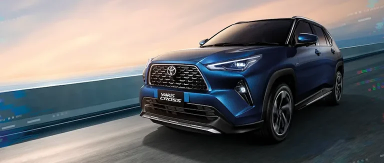 เปรียบเทียบ Toyota Yaris vs Cross